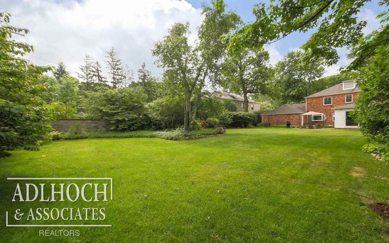 256 Cloverly Road Grosse Pointe Farms, MI 48236 - Photo 22 of 26