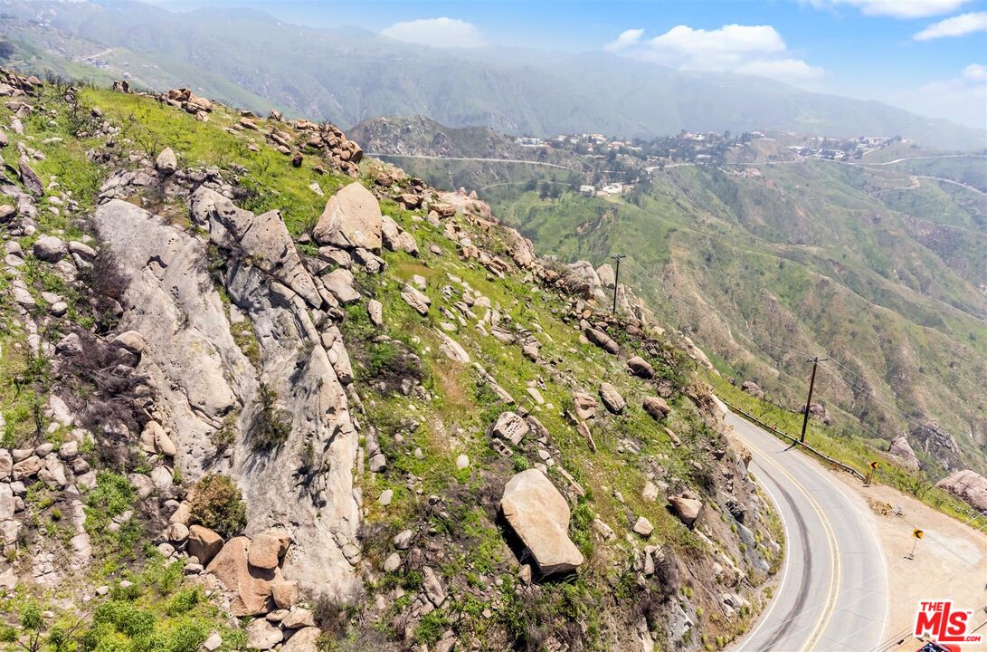 1 Piuma Road Malibu, CA 90265 - Photo 13 of 22 a view of lake