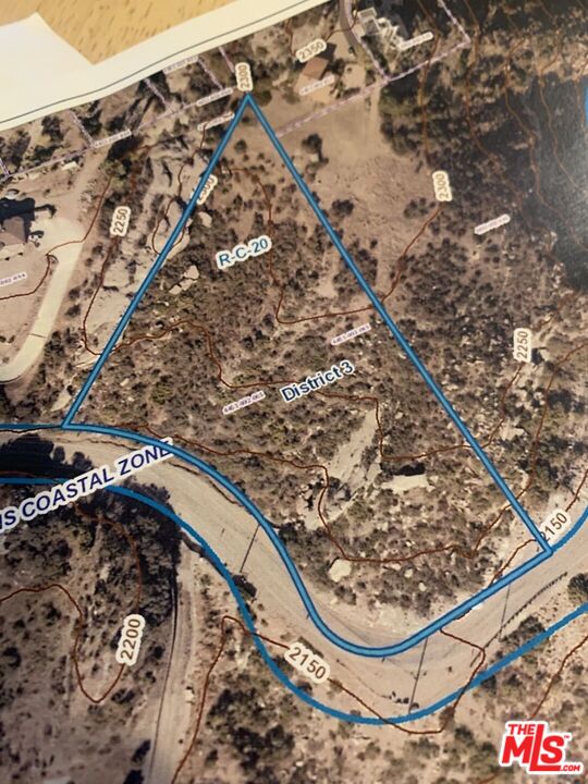 1 Piuma Road Malibu, CA 90265 - Photo 15 of 22 a view of swimming pool