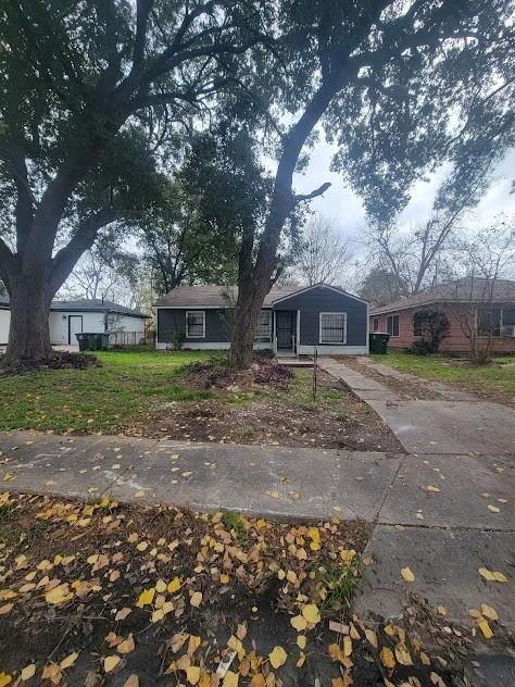 5318 Chennault Road Houston, TX 77033 - Photo 13 of 19 Gallery Image 13