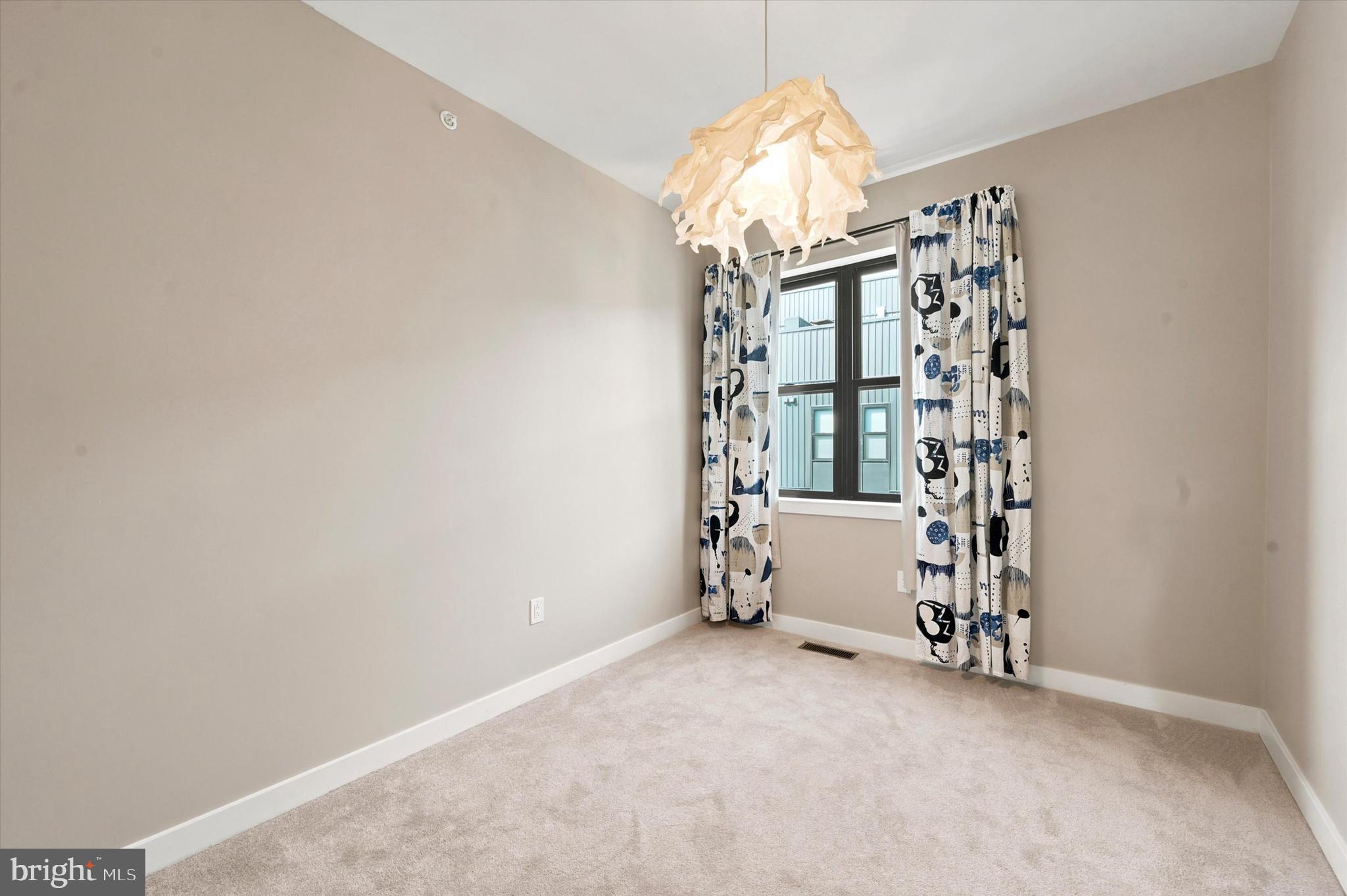 4561 Riverside Way Philadelphia, PA 19127 - Photo 30 of 38