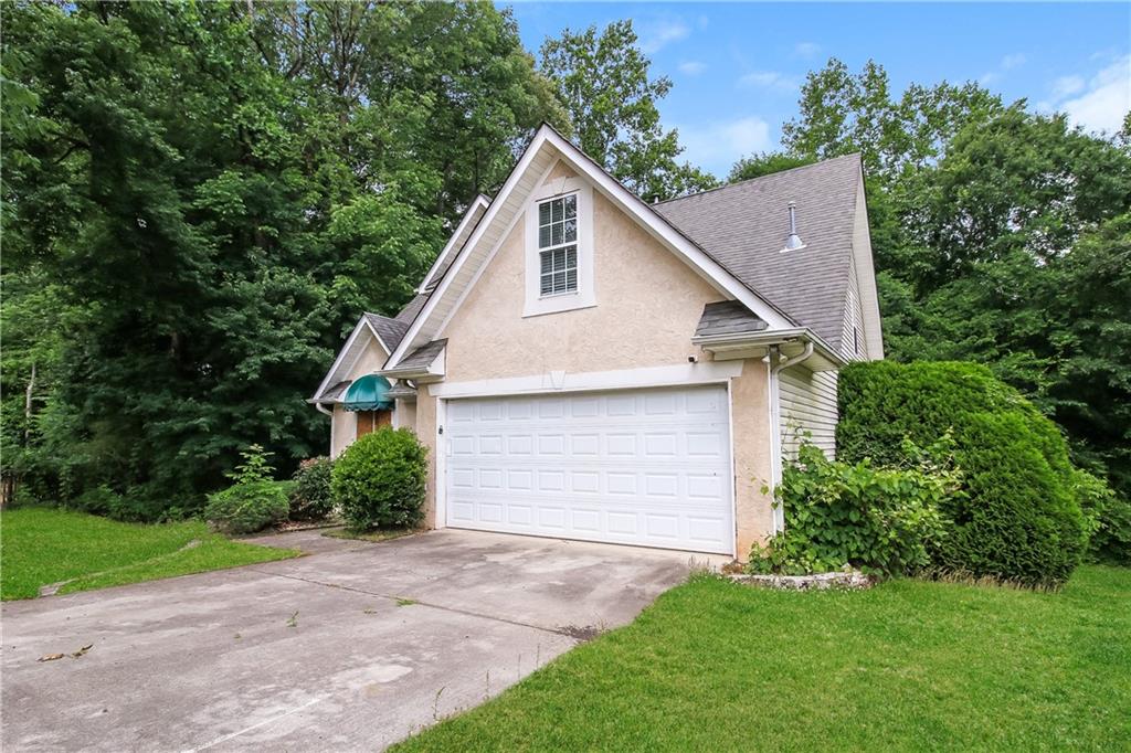 1031 Chads Ridge Jonesboro, GA 30236 - Photo 2 of 5