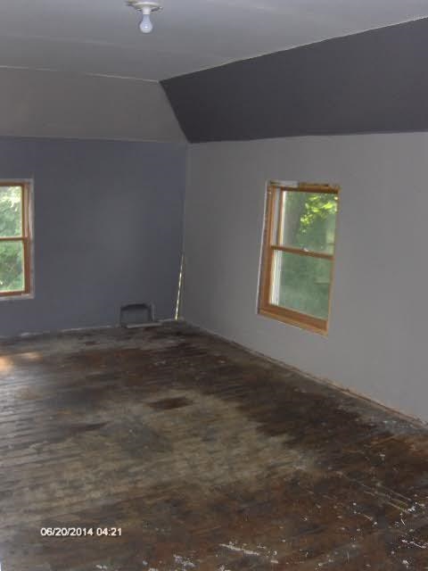 11025 Yale Road Yale, MI 48097 - Photo 7 of 10 31186475-6.JPG