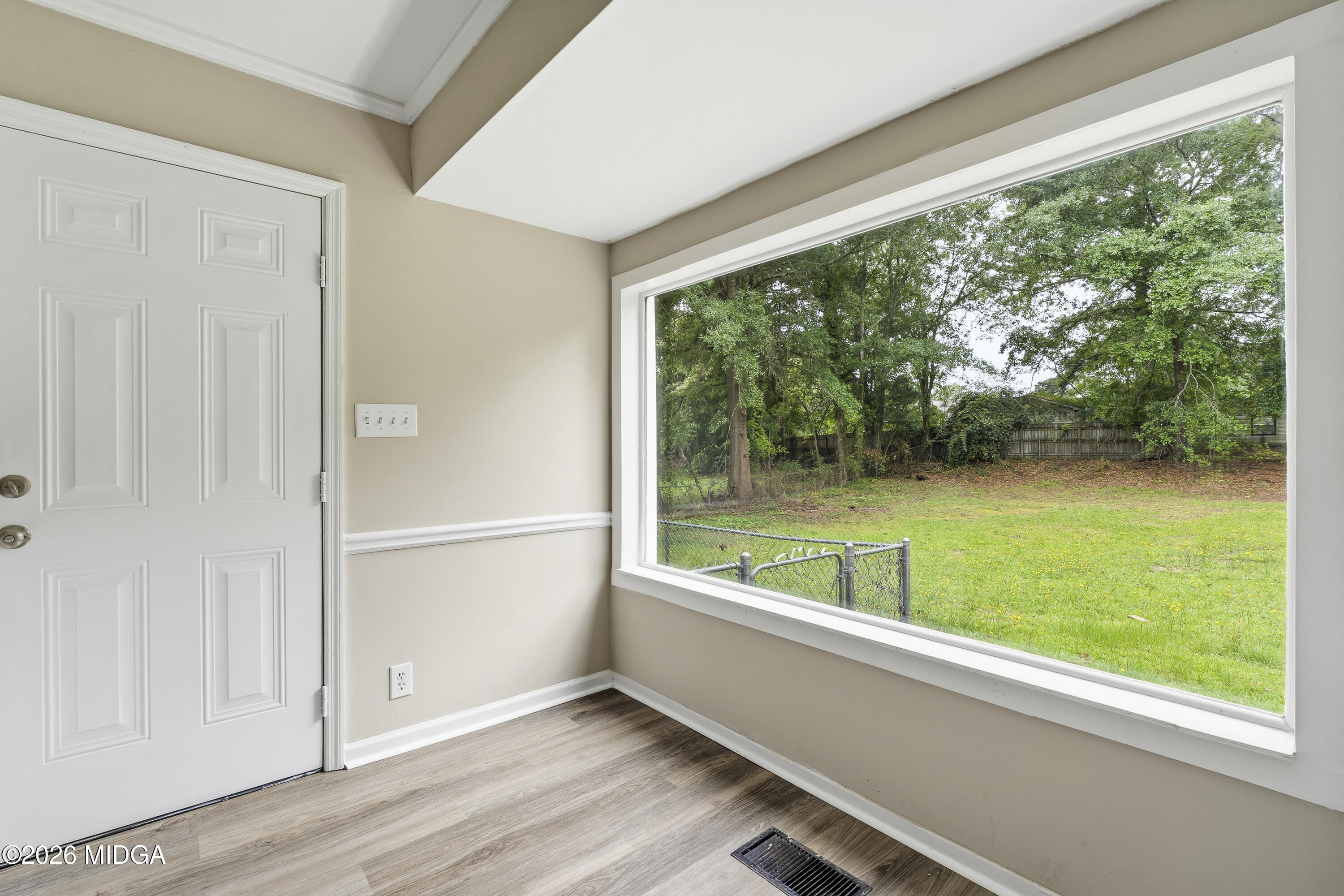 1484 Forest Hill Road Macon, GA 31210 - Photo 17 of 37 1484 Forest Hill Rd-09836