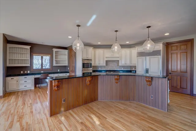 $1,250,000 | 8705 Fairway Oaks Drive, Verona, WI 53593