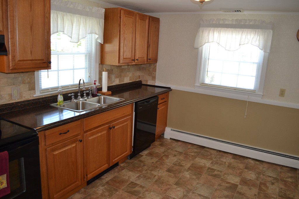 162 Codman Road Norwood, MA 02062 - Photo 20 of 24 Gallery Image 20