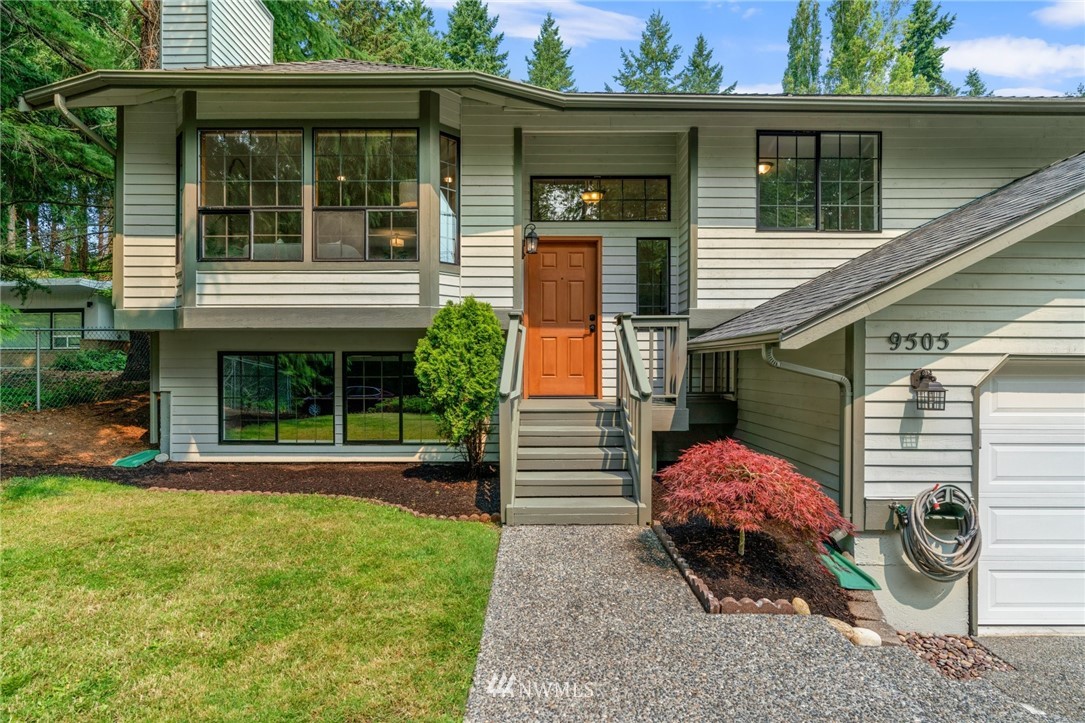 9505 228th Street Southwest Edmonds, WA 98020 - Photo 2 of 32 Gallery Image 2