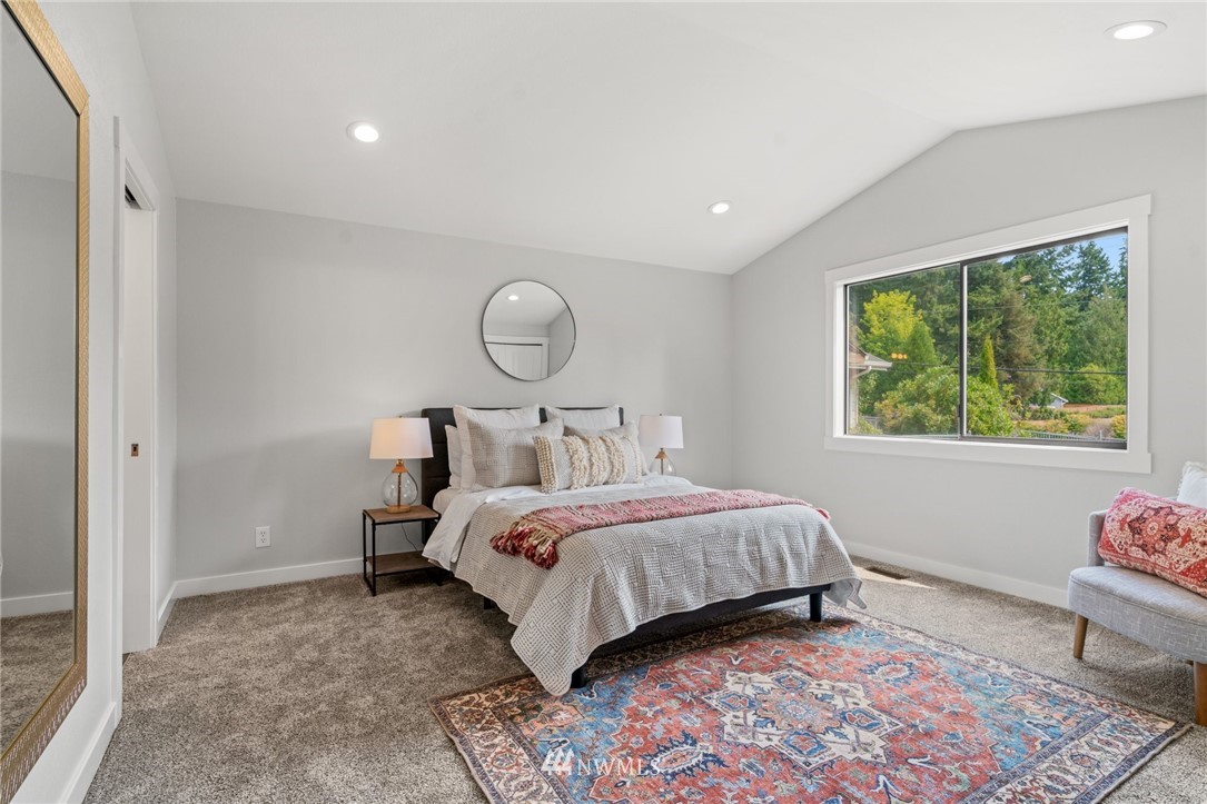 9505 228th Street Southwest Edmonds, WA 98020 - Photo 14 of 32 Gallery Image 14