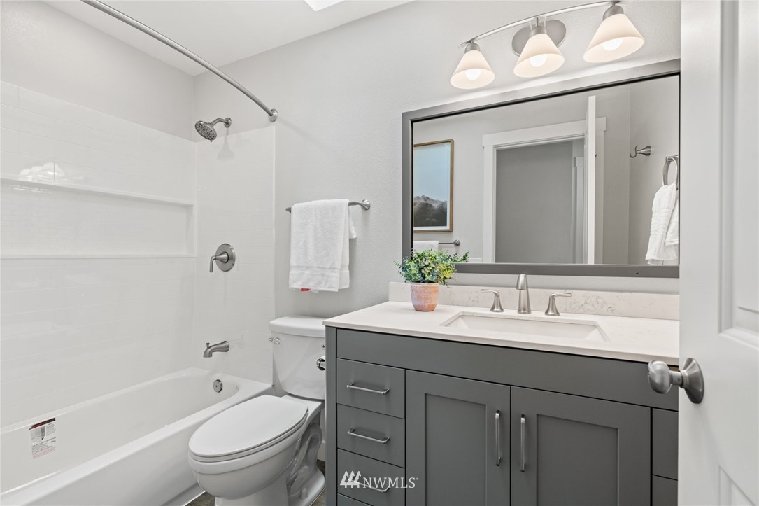 9505 228th Street Southwest Edmonds, WA 98020 - Photo 20 of 32 Gallery Image 20
