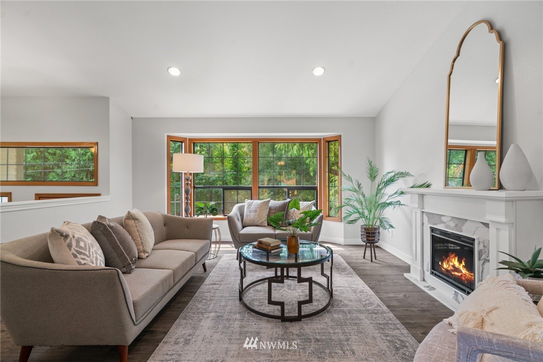 9505 228th Street Southwest Edmonds, WA 98020 - Photo 3 of 32 Gallery Image 3