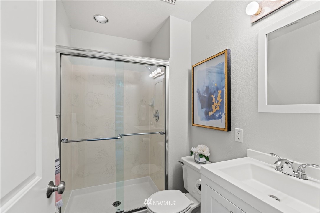 9505 228th Street Southwest Edmonds, WA 98020 - Photo 24 of 32 Gallery Image 24