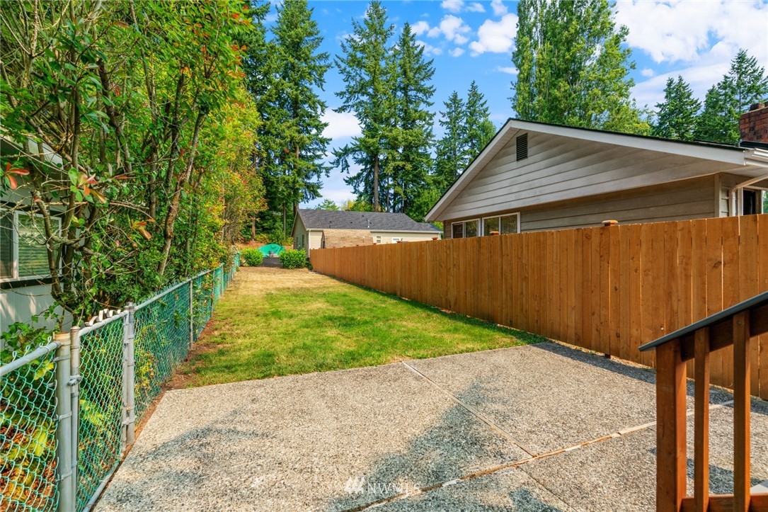 9505 228th Street Southwest Edmonds, WA 98020 - Photo 28 of 32 Gallery Image 28