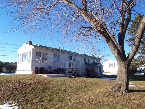 66 Mudnock Road Salisbury, MA 01952 - Photo 2 of 10 Gallery Image 2