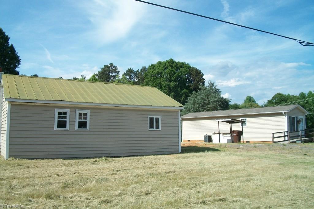 1275 Rainbow Road Advance, NC 27006 - Photo 4 of 22 Gallery Image 4