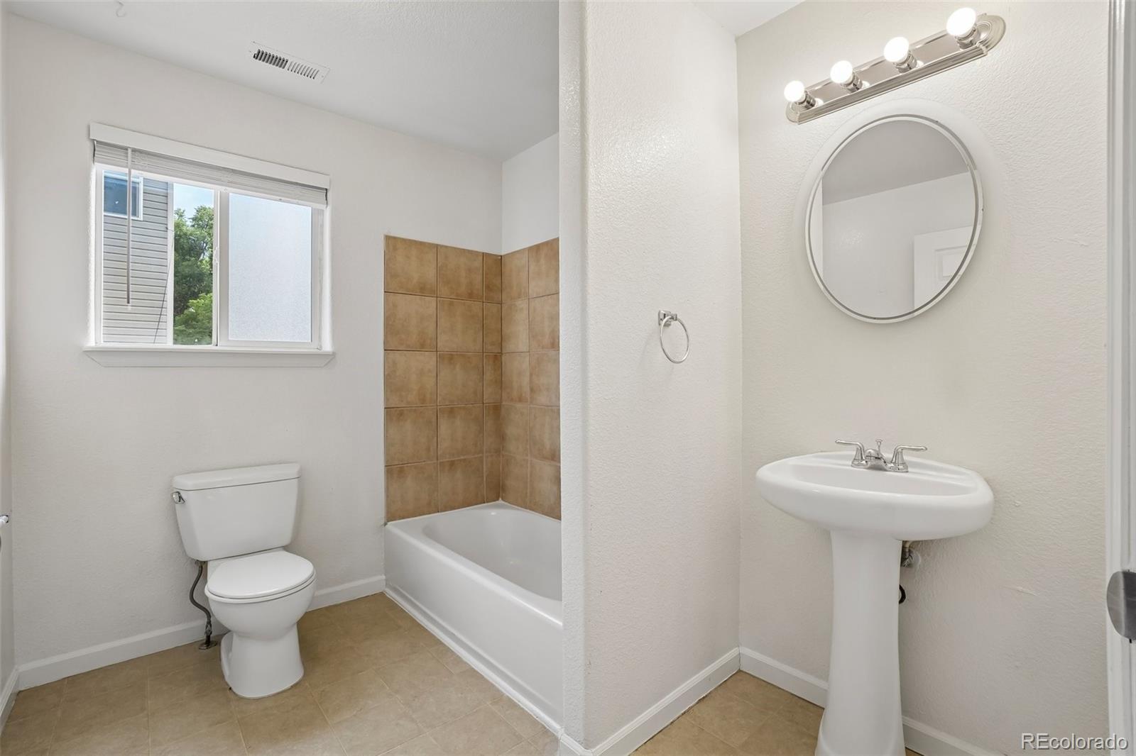 4475 Parfet Street Wheat Ridge, CO 80033 - Photo 13 of 31 Gallery Image 13