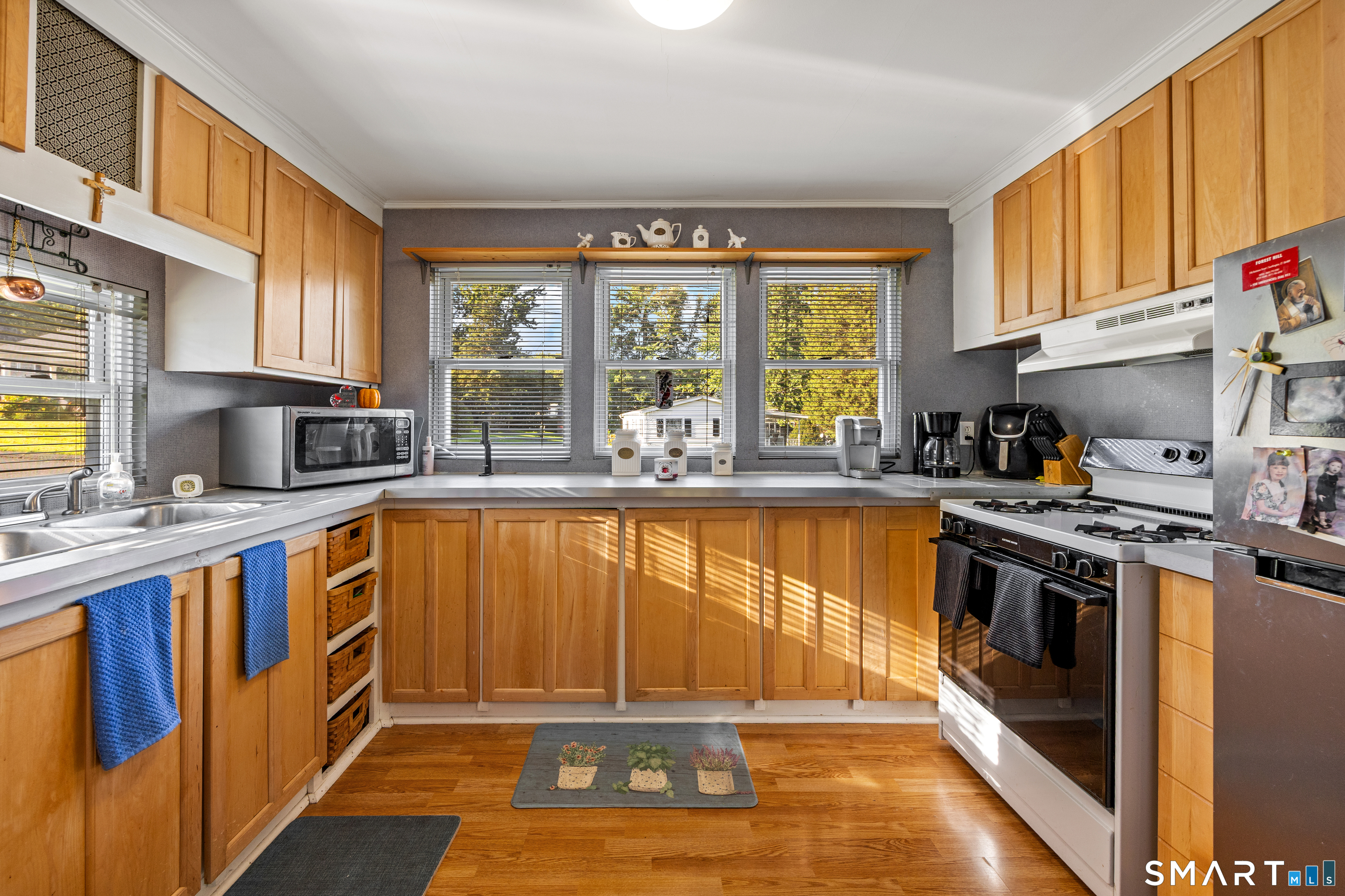 7 Cedar Grove Road Southington, CT 06489 - Photo 2 of 24 Gallery Image 2