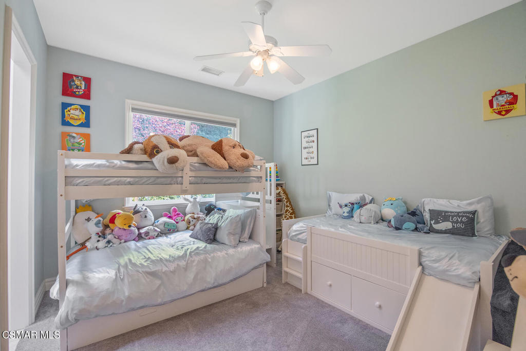 421 Whitegate Road Newbury Park, CA 91320 - Photo 40 of 76 a bedroom with furniture and a bed