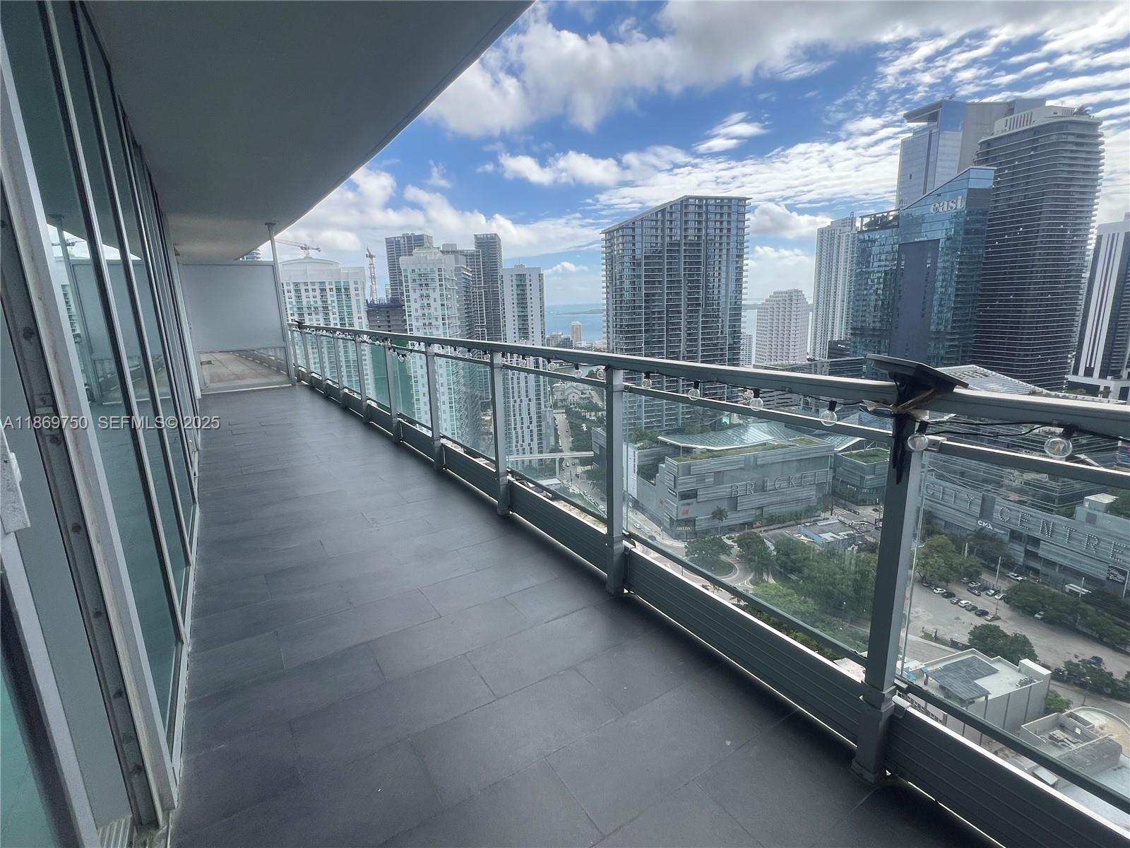 92 Southwest 3rd Street, Unit 3803 Miami, FL 33130 - Photo 9 of 31 Photo 9