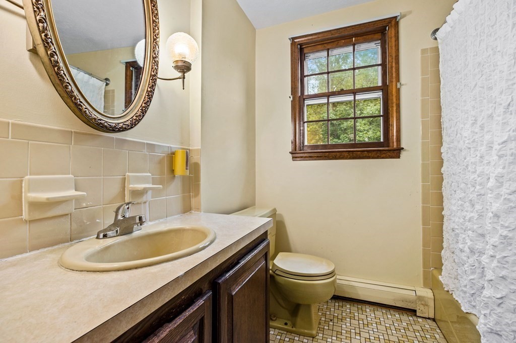 18 Pratt Road Scituate, MA 02066 - Photo 8 of 39 Gallery Image 8