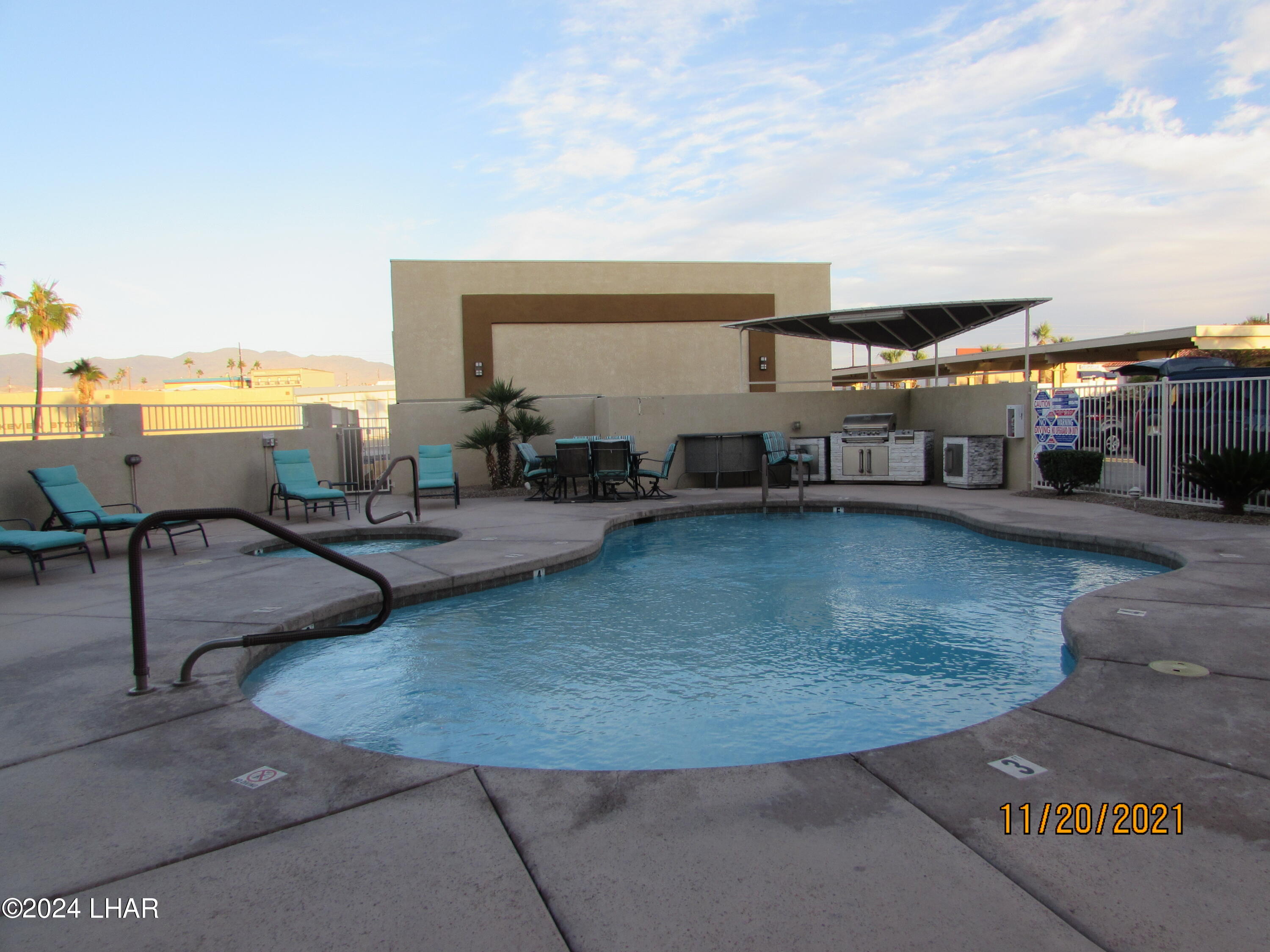 433 London Bridge Road, Unit 201 Lake Havasu City, AZ 86403 - Photo 14 of 15 IMG_3136
