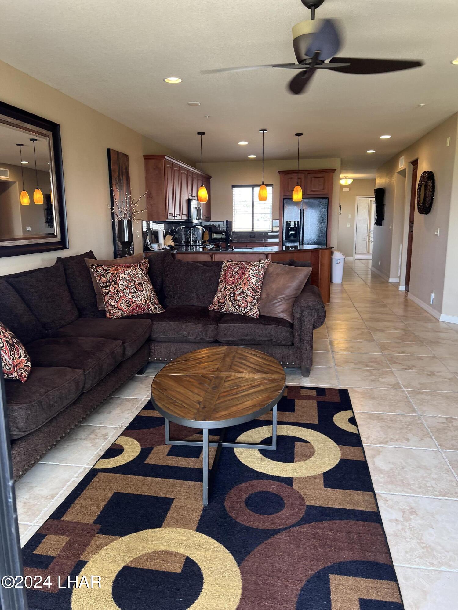 433 London Bridge Road, Unit 201 Lake Havasu City, AZ 86403 - Photo 4 of 15 IMG_8188