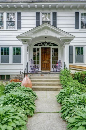 15 Montvale Road Worcester, MA 01609 - Photo 3 of 24 Gallery Image 3