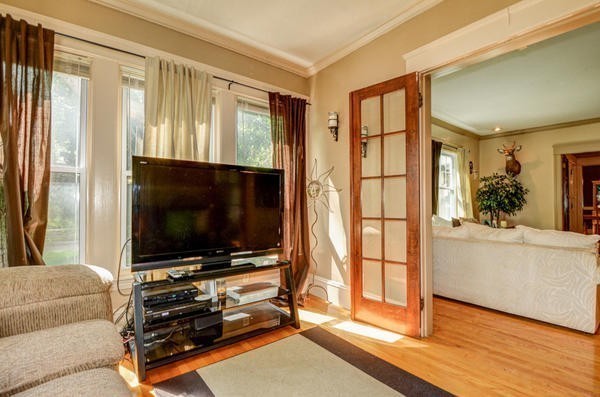 15 Montvale Road Worcester, MA 01609 - Photo 5 of 24 Gallery Image 5