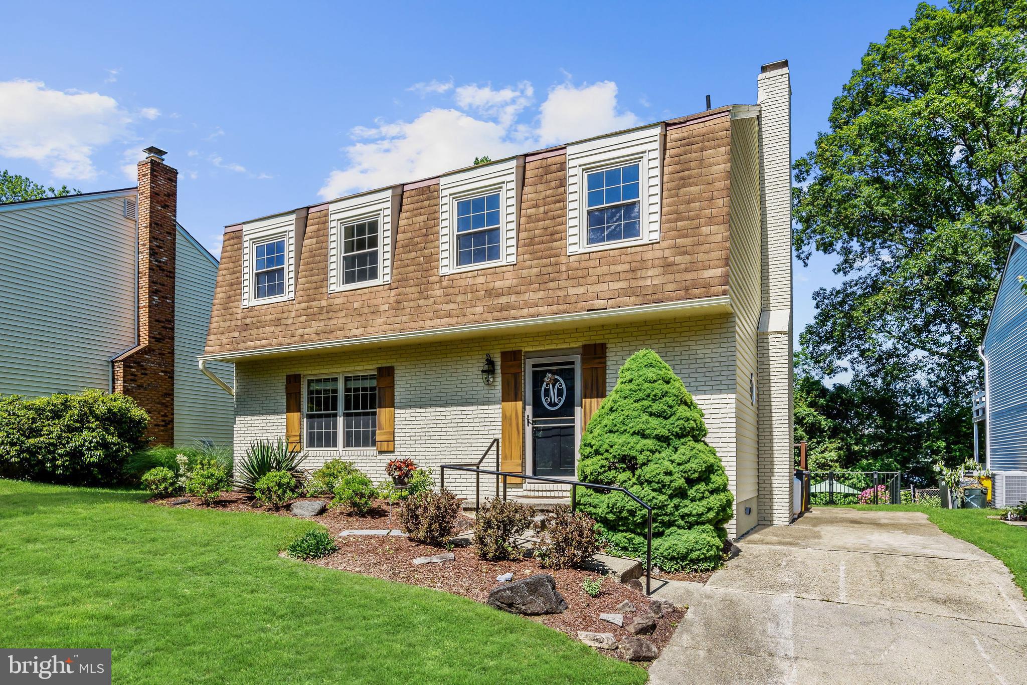 3069 Riverview Road Riva, MD 21140 - Photo 2 of 38 a front view of a house with a yard