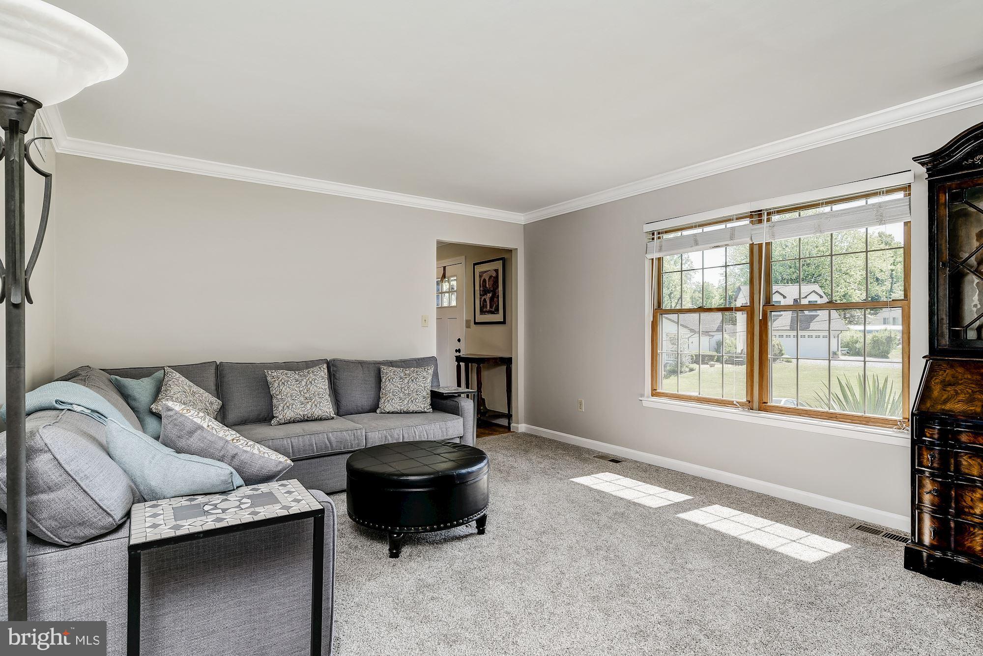 3069 Riverview Road Riva, MD 21140 - Photo 4 of 38 a living room with furniture and a window