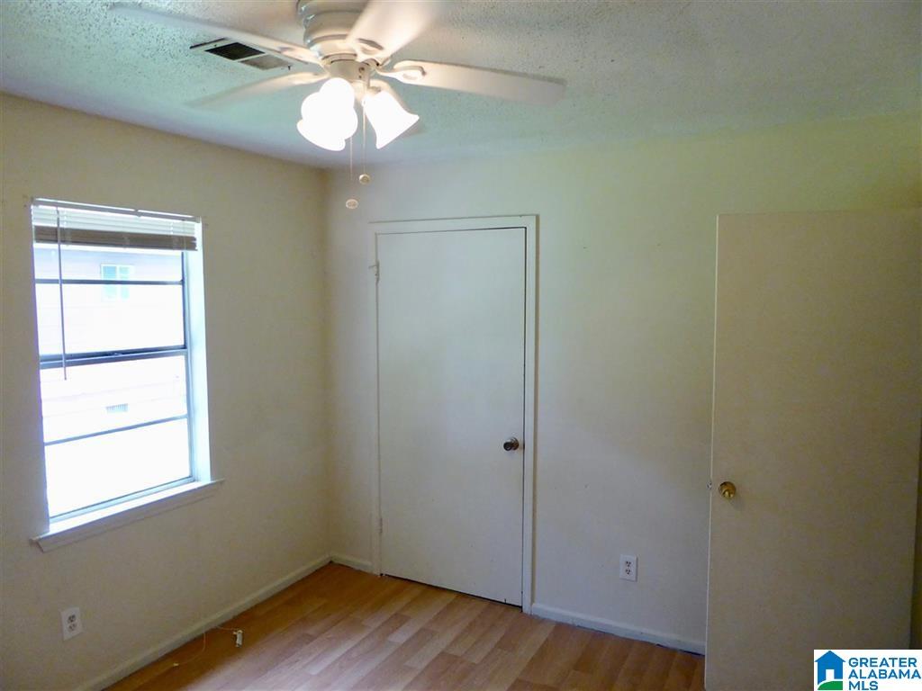 772 29th Street Southwest Birmingham, AL 35211 - Photo 11 of 17