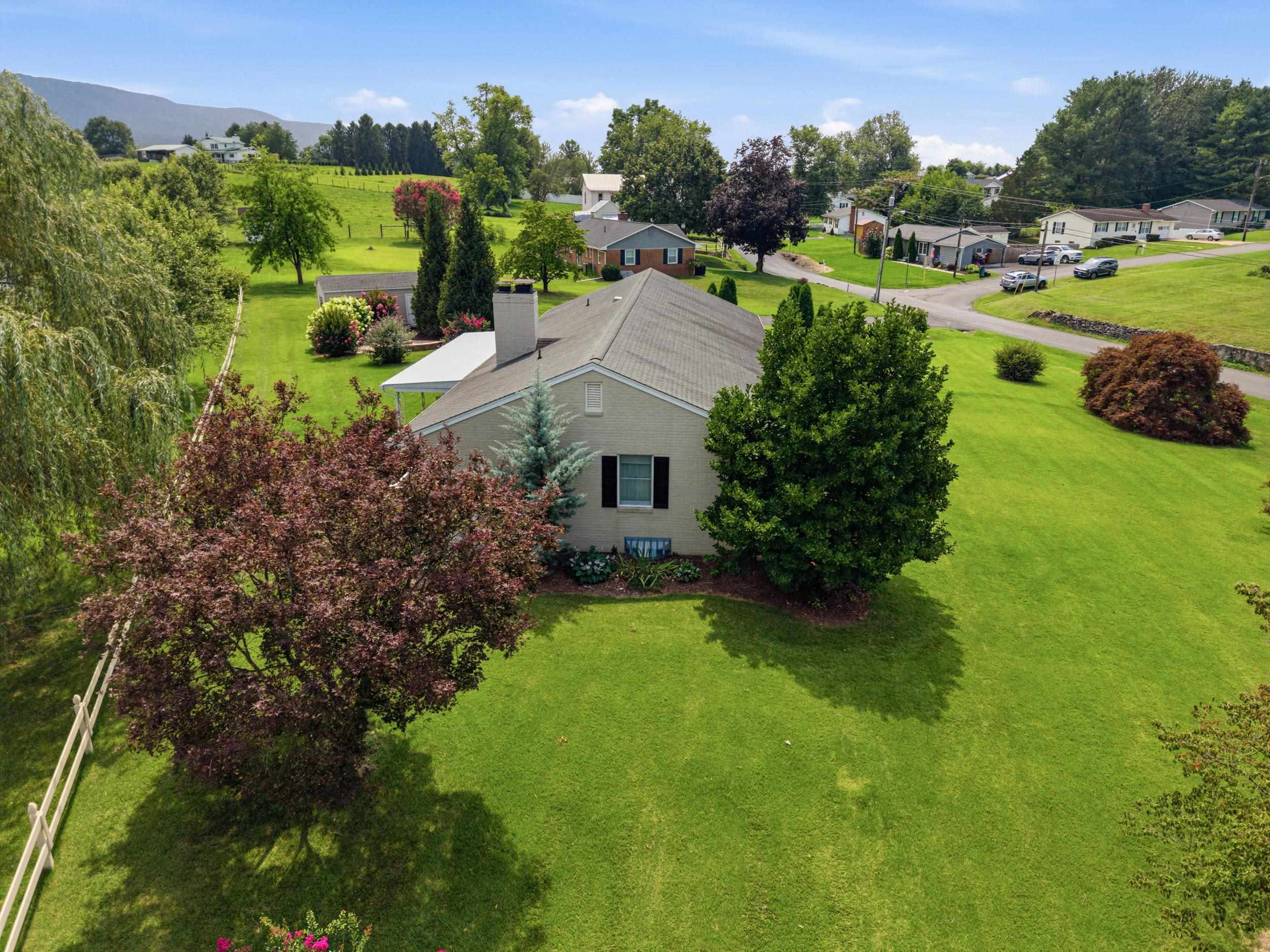 203 Palmyra Road Edinburg, VA 22824 - Photo 21 of 49 Gallery Image 21