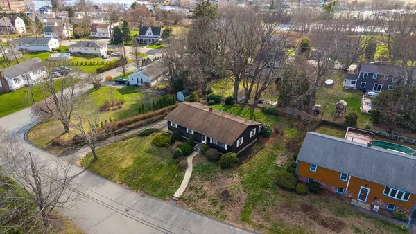 $499,900 | 172 Brook Street, Somerset, MA 02726