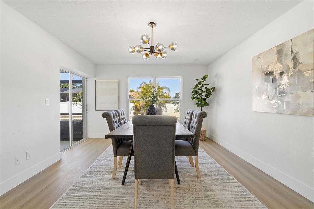 2972 Compton Court Clearwater, FL 33761 - Photo 15 of 37