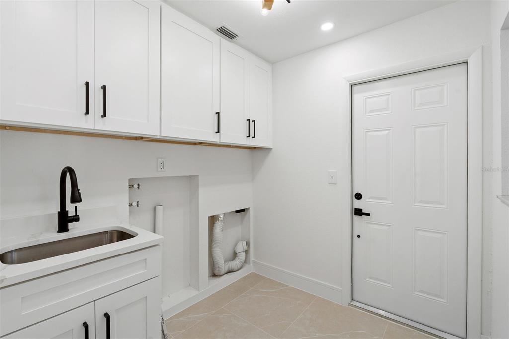 2972 Compton Court Clearwater, FL 33761 - Photo 27 of 37