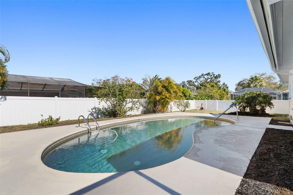 2972 Compton Court Clearwater, FL 33761 - Photo 32 of 37