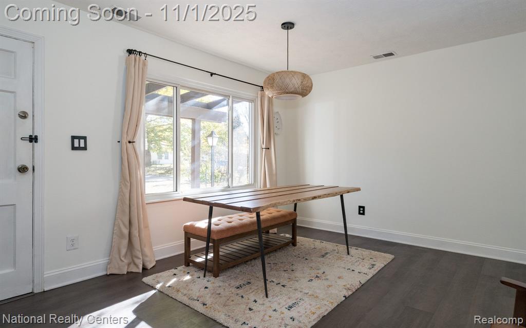 3748 Minton Road Lake Orion, MI 48359 - Photo 8 of 37 Gallery Image 8