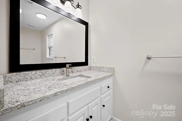 $424,999 | 3024 Cross Tie Lane, Matthews, NC 28105