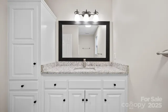 $424,999 | 3024 Cross Tie Lane, Matthews, NC 28105