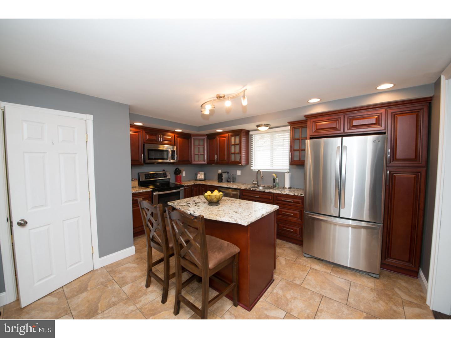 437 North Warminster Road Hatboro, PA 19040 - Photo 8 of 25 Gallery Image 8