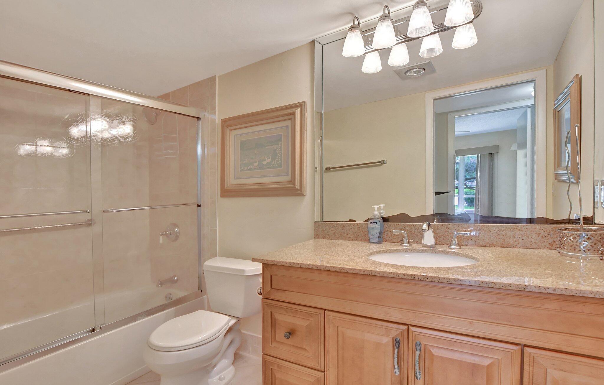 1030 Hythe B Boca Raton, FL 33434 - Photo 13 of 38 15-web-or-mls-DSC_1176