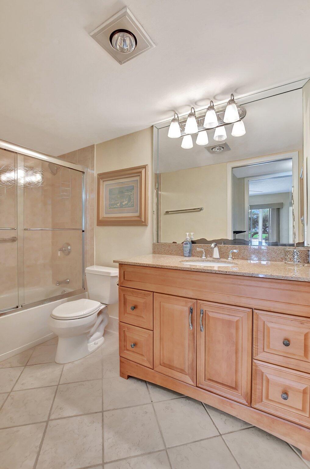 1030 Hythe B Boca Raton, FL 33434 - Photo 14 of 38 16-web-or-mls-DSC_1181