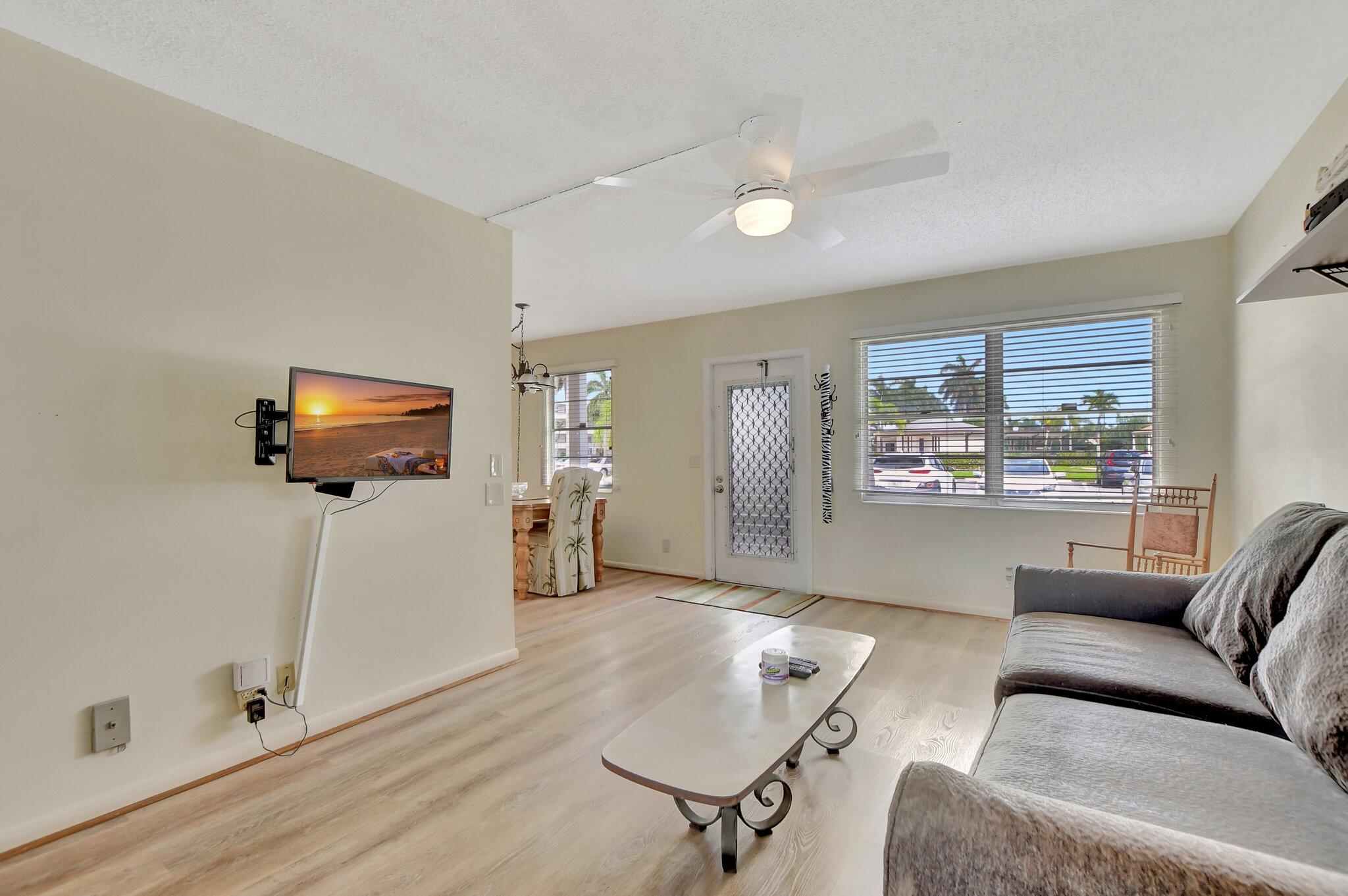 1030 Hythe B Boca Raton, FL 33434 - Photo 6 of 38 5-web-or-mls-DSC_1126