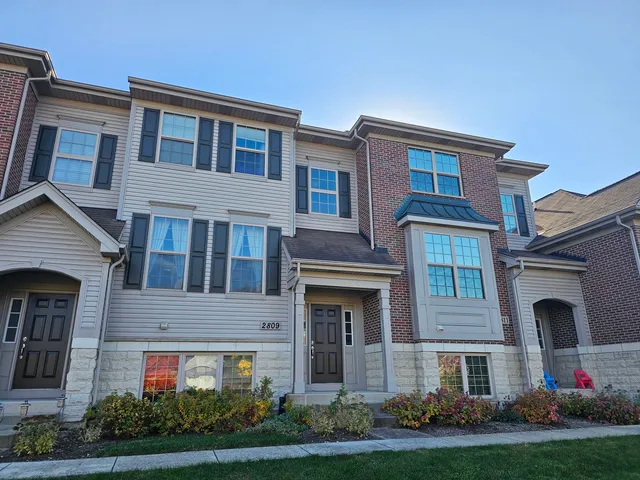 $459,900 | 2809 Blakely Lane, Naperville, IL 60540