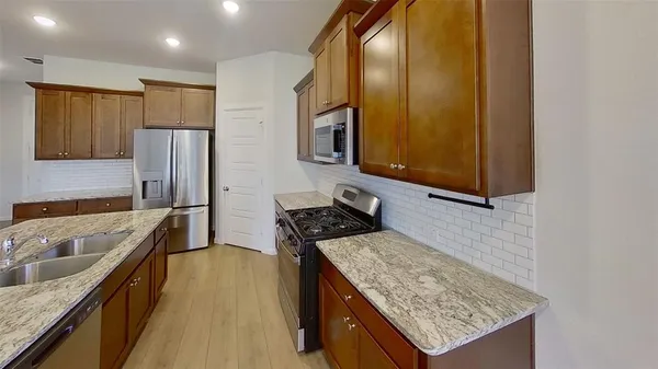 $3,300 | 442 Diamond Creek Drive, Forney, TX 75126