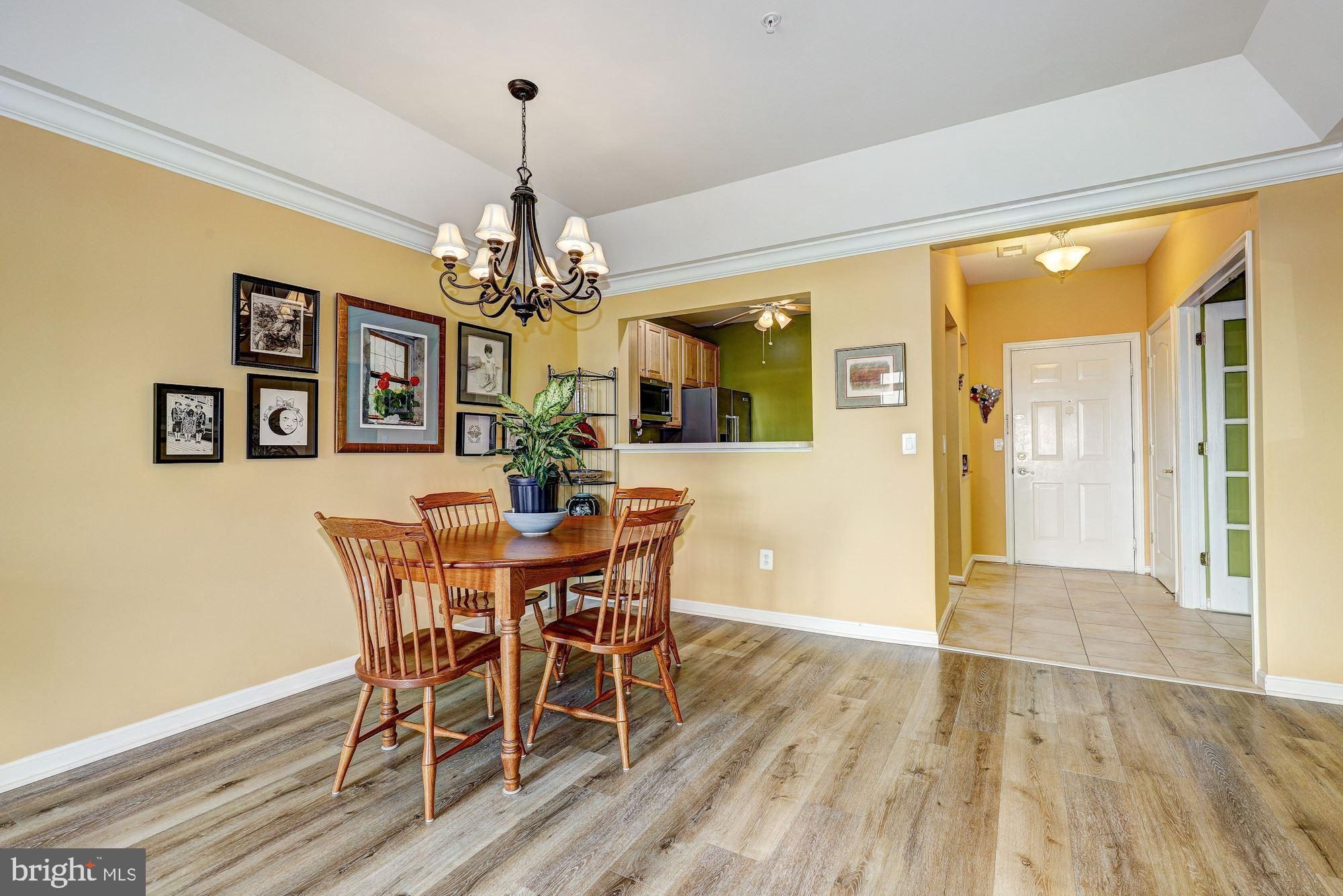 7315 Brookview Road, Unit 304 Elkridge, MD 21075 - Photo 5 of 31 Dining Area