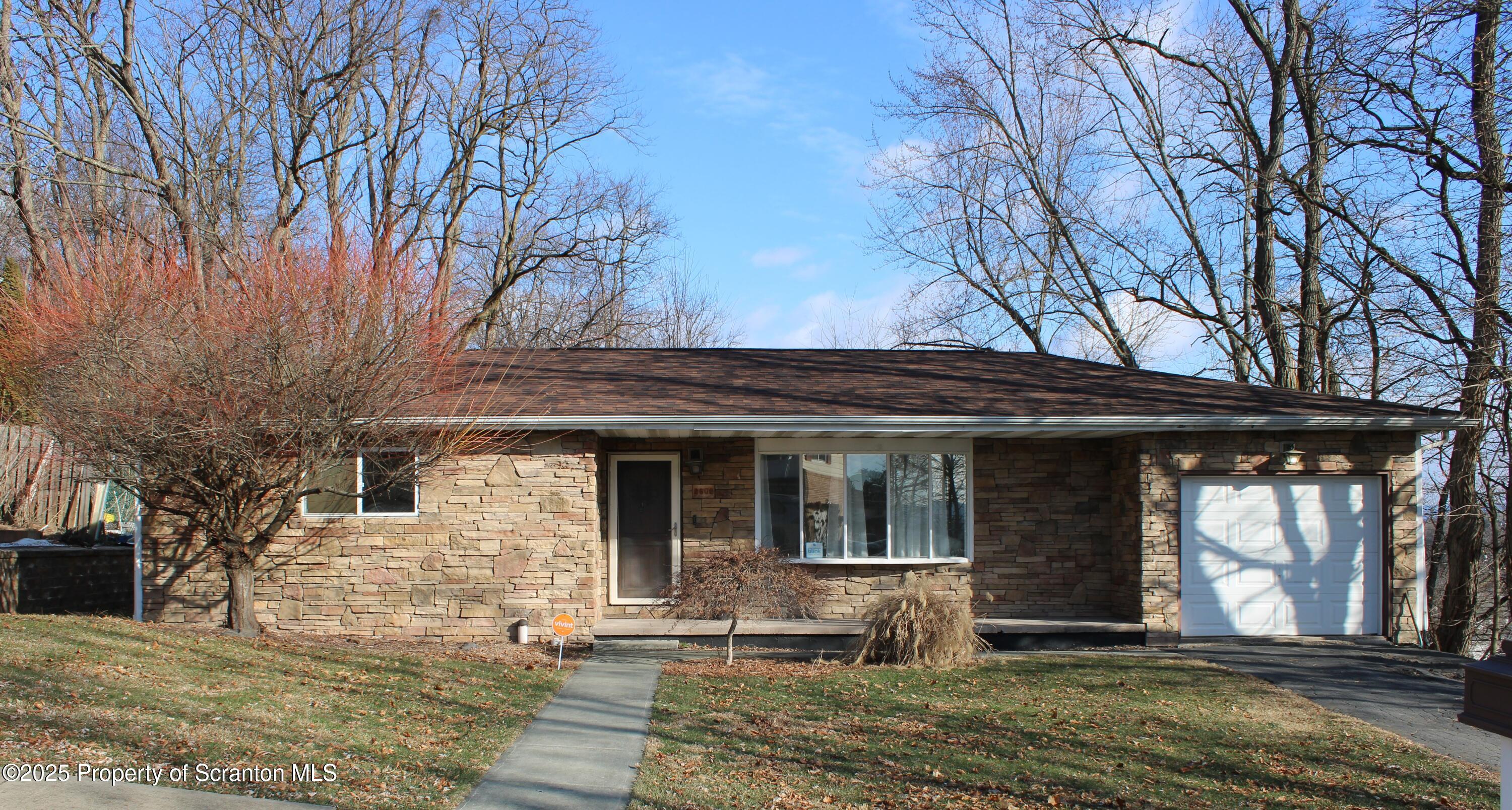 2600 Washburn Street Scranton, PA 18504 - Photo 1 of 31 IMG_2478