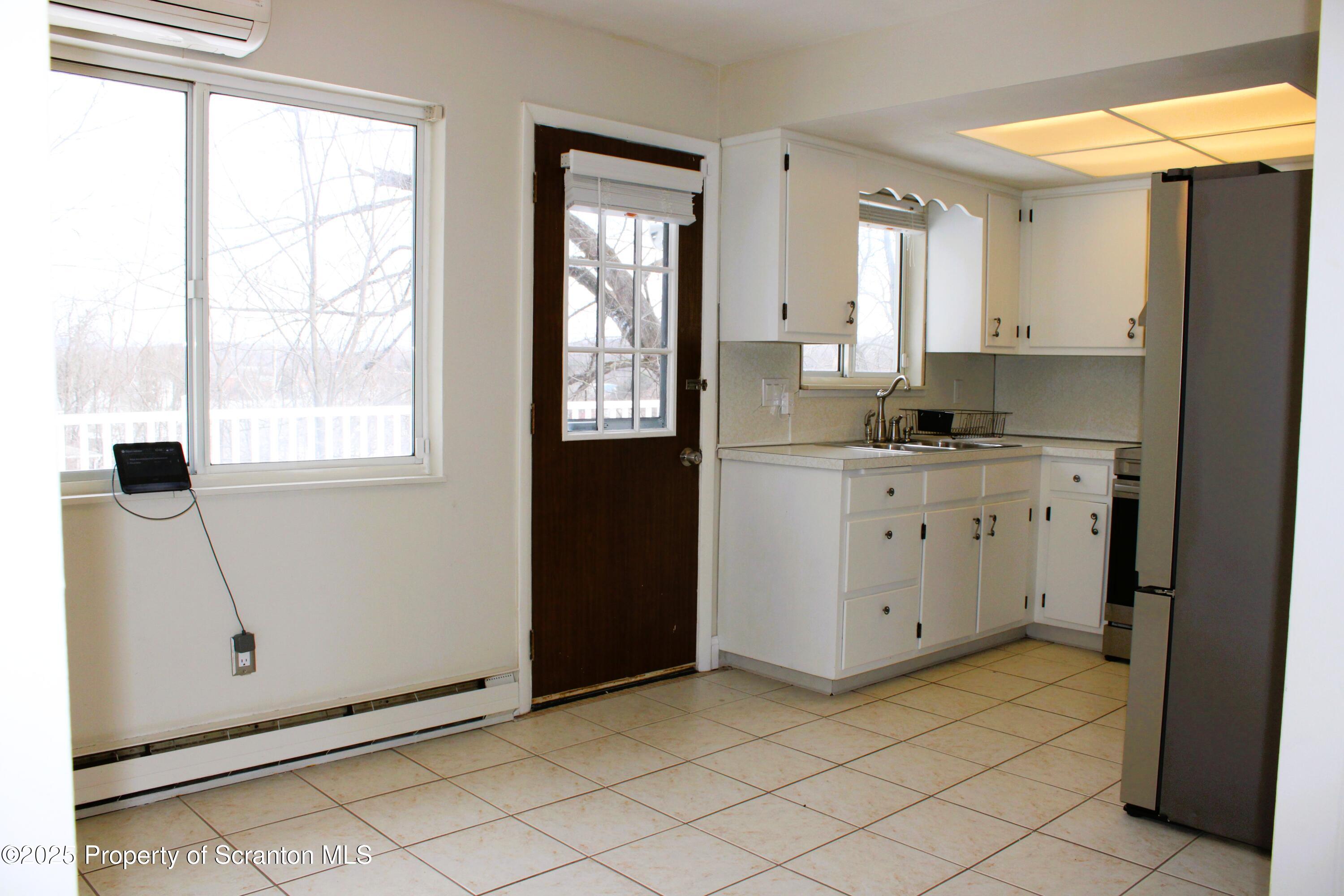 2600 Washburn Street Scranton, PA 18504 - Photo 14 of 31 IMG_2538