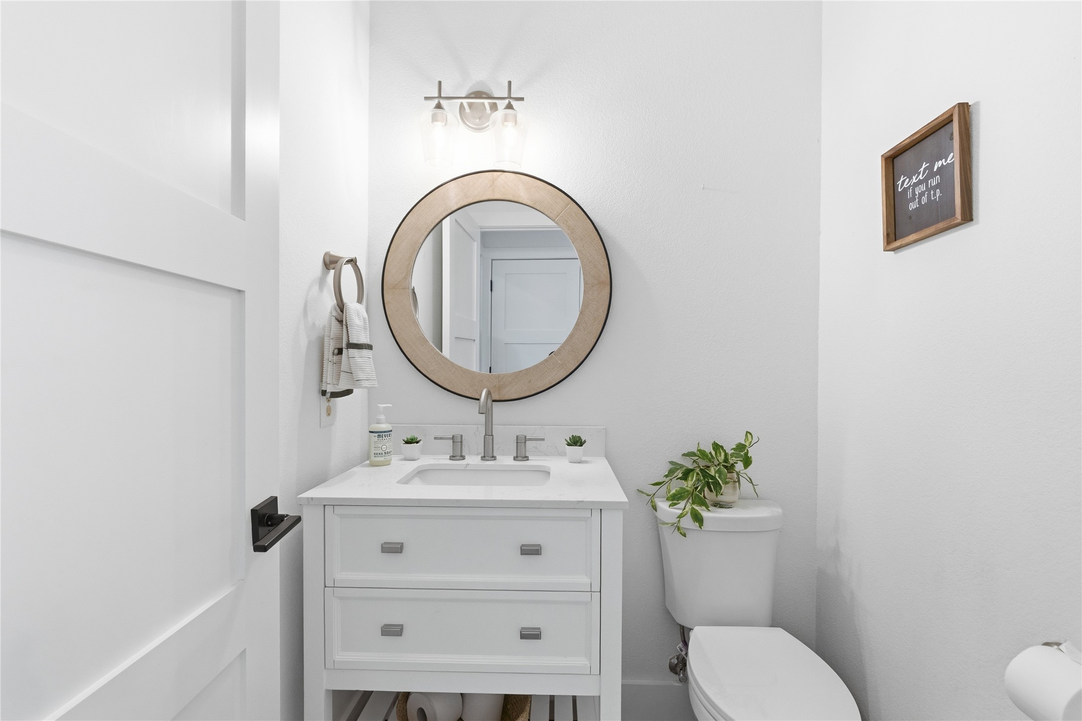 6310 Walebridge Lane Austin, TX 78739 - Photo 21 of 40 You are so beautiful! Updated half bath!