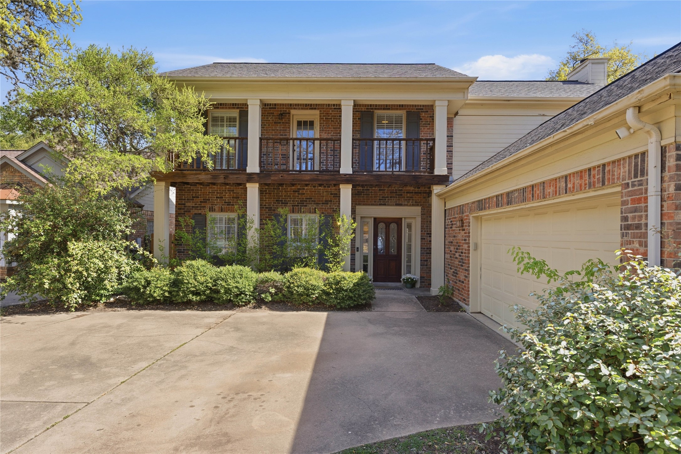 6310 Walebridge Lane Austin, TX 78739 - Photo 40 of 40 Over-sized driveway, perfect for all sorts of entertaining
