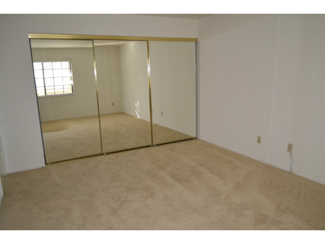 410 Pheasant Ridge Road, Unit 101 Del Rey Oaks, CA 93940 - Photo 7 of 12 Gallery Image 7